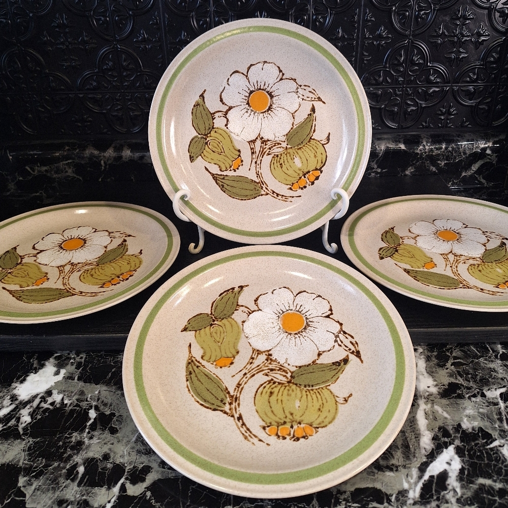 4 Vintage Verte Daisy Statastone Heavy Duty Retro Dinner Plates (Set 1)